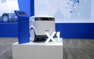 新石器无人车新品X1致敬《星球大战》？美国科技爱好者：神似风暴兵